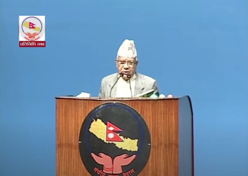 माधव नेपालले भने- हाम्रै नालायकीले मुलुकमा समस्या आएको हो